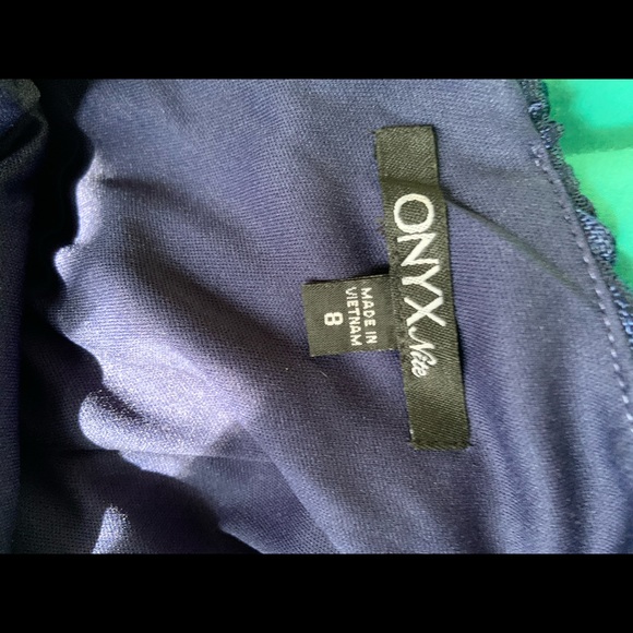 Navy blue ONYX Nite formal dress. Size 8 - Picture 3 of 3